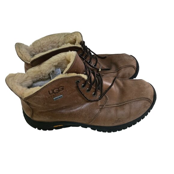 UGG Other - Ugg 5480 Tan Leather Shearling Lined Vibram Sole Gore Tex Chukka Boots Size 12